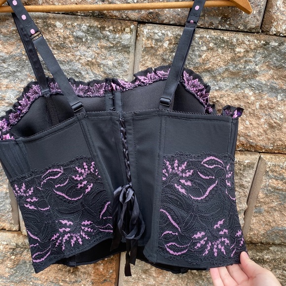 Vintage Cacique Black and Pink Corset Embroidered - Picture 8 of 8